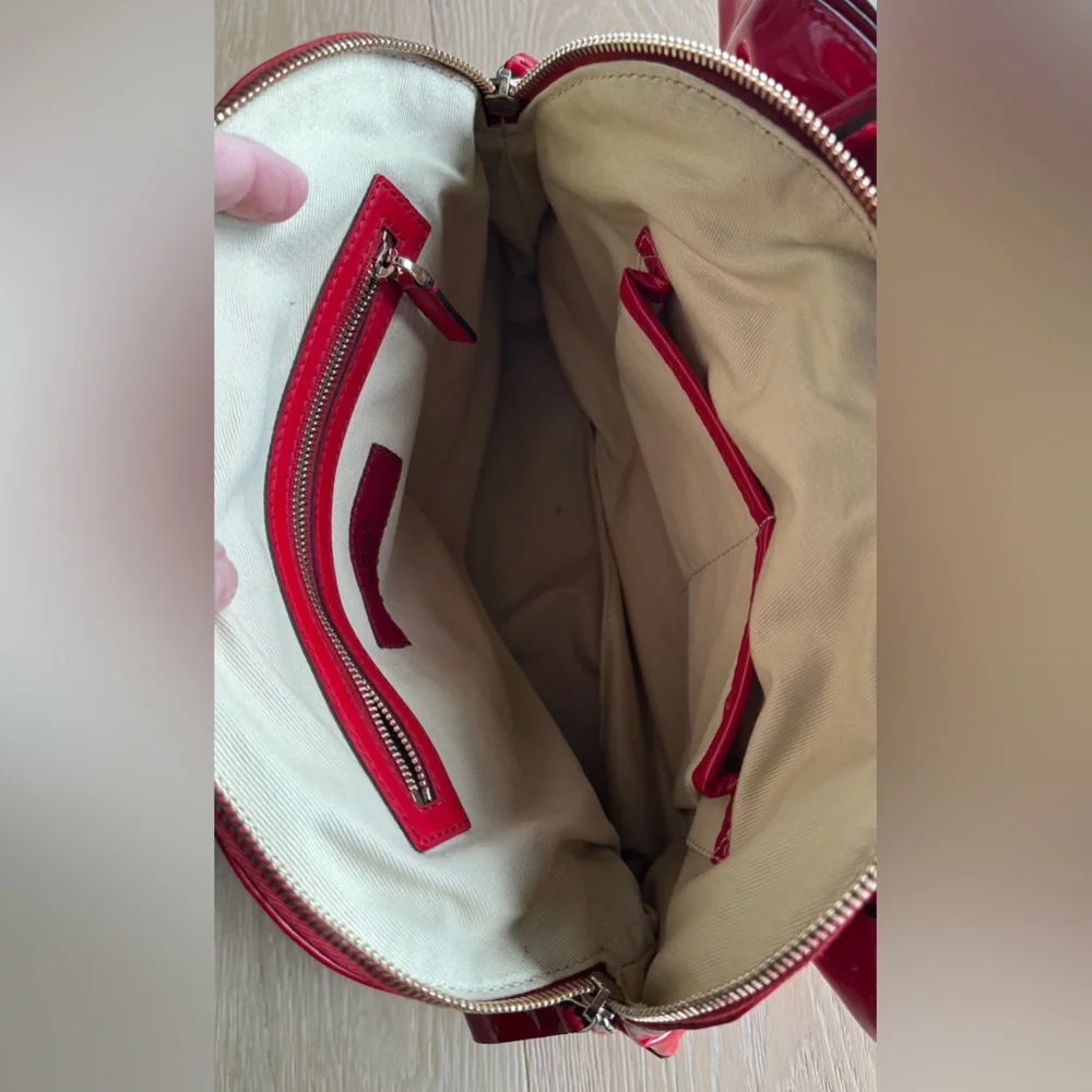 Valentino Garavani Red Patent Bow Top-Handle Shoulder Bag - Picture 5 of 12